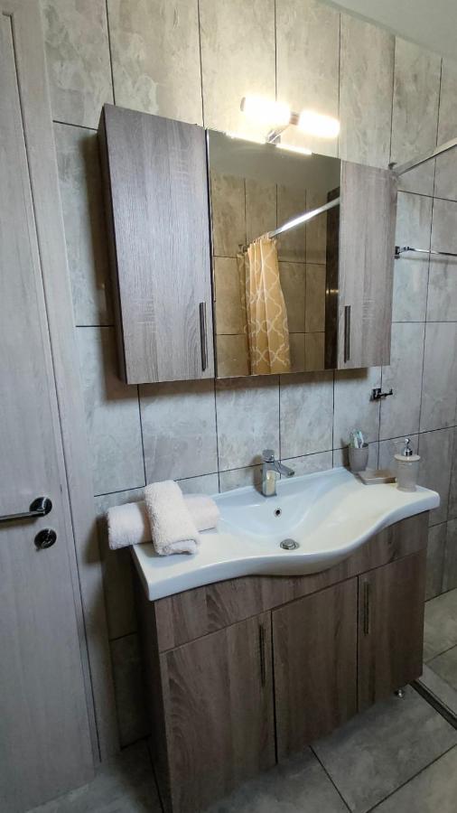 Γιώργος Και Εύα Apartment Karianí Exterior foto