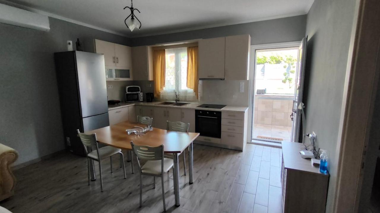 Γιώργος Και Εύα Apartment Karianí Exterior foto